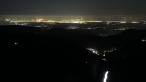 Dieses Bild zeigt eine Webcam-Aufnahme vom Achertal, aufgenommen am Montag, den 01.12.2025 um 03:30 Uhr. Die Temperatur betrug -3°C.