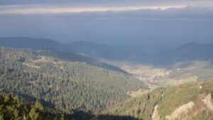 Dieses Bild zeigt eine Webcam-Aufnahme vom Achertal, aufgenommen am Mittwoch, den 25.03.2026 um 08:10 Uhr. Die Temperatur betrug 5.6°C.