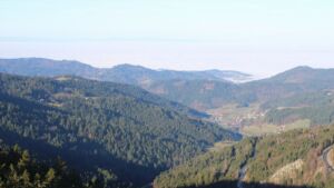 Dieses Bild zeigt eine Webcam-Aufnahme vom Achertal, aufgenommen am Donnerstag, den 26.02.2026 um 09:10 Uhr. Die Temperatur betrug 9.9°C.