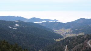 Dieses Bild zeigt eine Webcam-Aufnahme vom Achertal, aufgenommen am Mittwoch, den 04.02.2026 um 13:40 Uhr. Die Temperatur betrug 2.1°C.