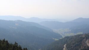 Dieses Bild zeigt eine Webcam-Aufnahme vom Achertal, aufgenommen am Sonntag, den 22.03.2026 um 15:20 Uhr. Die Temperatur betrug 6.7°C.