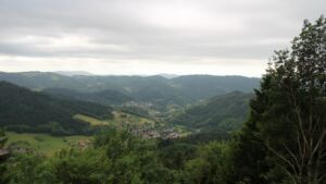 Dieses Bild zeigt eine Webcam-Aufnahme vom Achertal, aufgenommen am Samstag, den 13.06.2026 um 08:30 Uhr. Die Temperatur betrug 14.3°C.