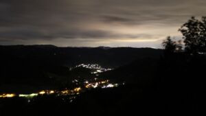Dieses Bild zeigt eine Webcam-Aufnahme vom Achertal, aufgenommen am Samstag, den 05.09.2026 um 02:00 Uhr. Die Temperatur betrug 19°C.