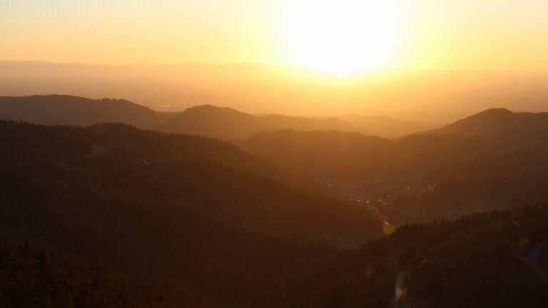 Dieses Bild zeigt eine Webcam-Aufnahme vom Achertal, aufgenommen am Mittwoch, den 08.04.2026 um 19:50 Uhr. Die Temperatur betrug 13.2°C.