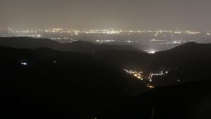 Dieses Bild zeigt eine Webcam-Aufnahme vom Achertal, aufgenommen am Freitag, den 14.11.2025 um 20:30 Uhr. Die Temperatur betrug 12.7°C.