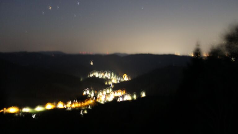 Dieses Bild zeigt eine Webcam-Aufnahme vom Achertal, aufgenommen am Sonntag, den 02.08.2026 um 22:50 Uhr. Die Temperatur betrug 24.8°C.