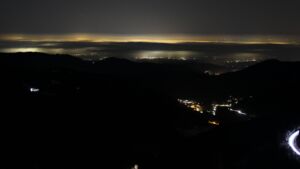 Dieses Bild zeigt eine Webcam-Aufnahme vom Achertal, aufgenommen am Samstag, den 22.11.2025 um 00:30 Uhr. Die Temperatur betrug -7.2°C.