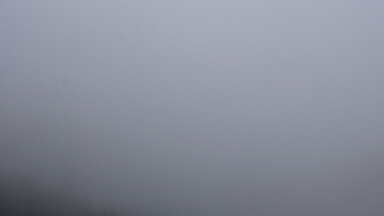Dieses Bild zeigt eine Webcam-Aufnahme vom Achertal, aufgenommen am Sonntag, den 05.10.2025 um 13:50 Uhr. Die Temperatur betrug 4°C.