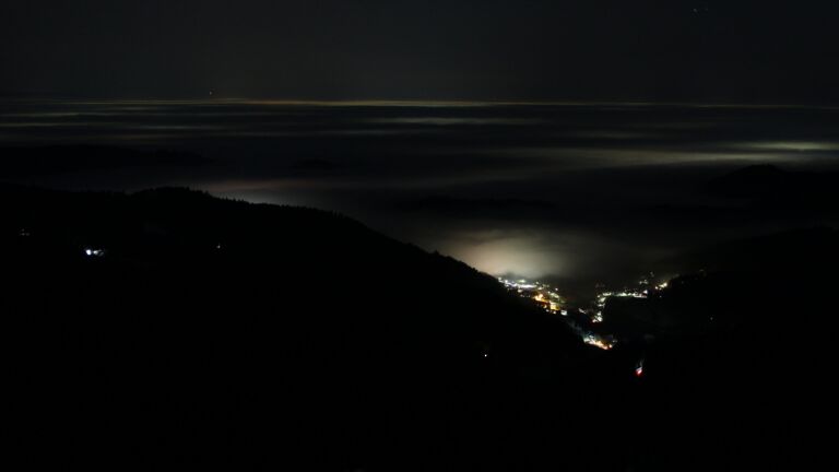 Dieses Bild zeigt eine Webcam-Aufnahme vom Achertal, aufgenommen am Montag, den 19.01.2026 um 06:00 Uhr. Die Temperatur betrug 3.5°C.