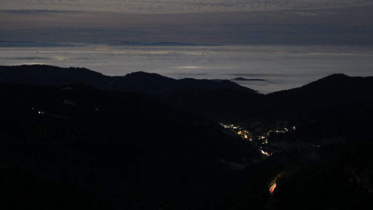 Dieses Bild zeigt eine Webcam-Aufnahme vom Achertal, aufgenommen am Mittwoch, den 08.10.2025 um 06:30 Uhr. Die Temperatur betrug 11.7°C.