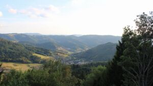 Dieses Bild zeigt eine Webcam-Aufnahme vom Achertal, aufgenommen am Samstag, den 22.08.2026 um 19:20 Uhr. Die Temperatur betrug 19.4°C.