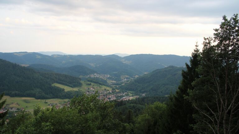 Dieses Bild zeigt eine Webcam-Aufnahme vom Achertal, aufgenommen am Mittwoch, den 15.07.2026 um 20:40 Uhr. Die Temperatur betrug 21°C.