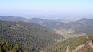 Dieses Bild zeigt eine Webcam-Aufnahme vom Achertal, aufgenommen am Mittwoch, den 08.04.2026 um 09:10 Uhr. Die Temperatur betrug 9.6°C.