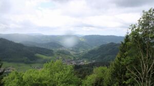 Dieses Bild zeigt eine Webcam-Aufnahme vom Achertal, aufgenommen am Dienstag, den 12.05.2026 um 11:20 Uhr. Die Temperatur betrug 3.3°C.