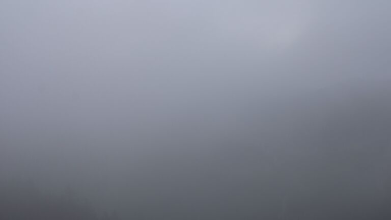 Dieses Bild zeigt eine Webcam-Aufnahme vom Achertal, aufgenommen am Sonntag, den 25.05.2025 um 10:30 Uhr. Die Temperatur betrug 7.8°C.