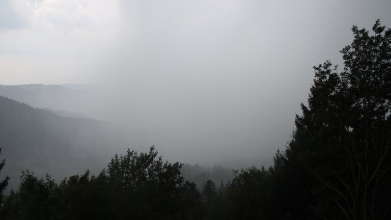 Dieses Bild zeigt eine Webcam-Aufnahme vom Achertal, aufgenommen am Freitag, den 31.07.2026 um 20:20 Uhr. Die Temperatur betrug 23.4°C.