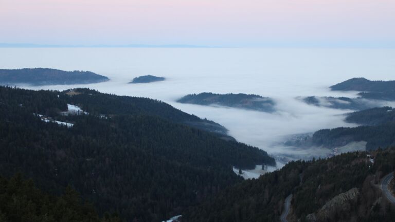 Dieses Bild zeigt eine Webcam-Aufnahme vom Achertal, aufgenommen am Dienstag, den 20.01.2026 um 08:10 Uhr. Die Temperatur betrug 7.2°C.