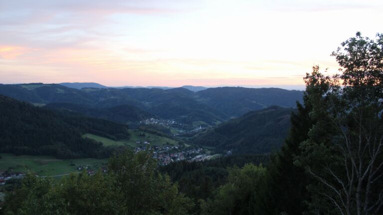 Dieses Bild zeigt eine Webcam-Aufnahme vom Achertal, aufgenommen am Samstag, den 12.09.2026 um 19:50 Uhr. Die Temperatur betrug 19.3°C.