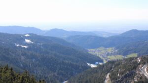 Dieses Bild zeigt eine Webcam-Aufnahme vom Achertal, aufgenommen am Donnerstag, den 02.04.2026 um 16:50 Uhr. Die Temperatur betrug 6.9°C.