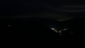 Dieses Bild zeigt eine Webcam-Aufnahme vom Achertal, aufgenommen am Donnerstag, den 04.12.2025 um 06:50 Uhr. Die Temperatur betrug 1.6°C.