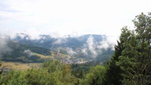 Dieses Bild zeigt eine Webcam-Aufnahme vom Achertal, aufgenommen am Freitag, den 21.08.2026 um 16:40 Uhr. Die Temperatur betrug 14.2°C.