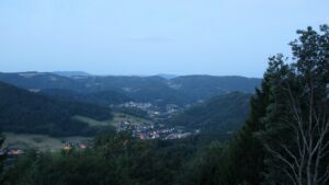 Dieses Bild zeigt eine Webcam-Aufnahme vom Achertal, aufgenommen am Montag, den 10.08.2026 um 05:40 Uhr. Die Temperatur betrug 22.8°C.