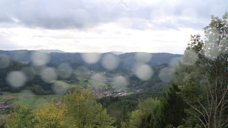 Dieses Bild zeigt eine Webcam-Aufnahme vom Achertal, aufgenommen am Samstag, den 24.10.2026 um 15:30 Uhr. Die Temperatur betrug 6.7°C.