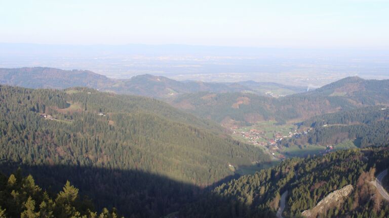 Dieses Bild zeigt eine Webcam-Aufnahme vom Achertal, aufgenommen am Donnerstag, den 09.04.2026 um 08:10 Uhr. Die Temperatur betrug 13°C.