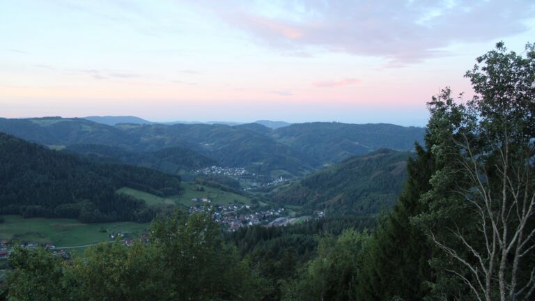 Dieses Bild zeigt eine Webcam-Aufnahme vom Achertal, aufgenommen am Sonntag, den 20.09.2026 um 07:10 Uhr. Die Temperatur betrug 14.9°C.