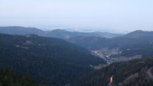 Dieses Bild zeigt eine Webcam-Aufnahme vom Achertal, aufgenommen am Freitag, den 12.12.2025 um 07:40 Uhr. Die Temperatur betrug 7.2°C.