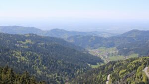 Dieses Bild zeigt eine Webcam-Aufnahme vom Achertal, aufgenommen am Sonntag, den 26.04.2026 um 14:40 Uhr. Die Temperatur betrug 14.6°C.