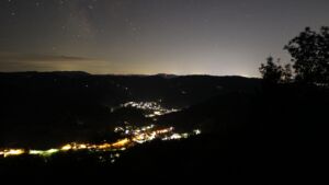 Dieses Bild zeigt eine Webcam-Aufnahme vom Achertal, aufgenommen am Freitag, den 04.09.2026 um 22:30 Uhr. Die Temperatur betrug 22.2°C.