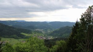 Dieses Bild zeigt eine Webcam-Aufnahme vom Achertal, aufgenommen am Mittwoch, den 13.05.2026 um 14:30 Uhr. Die Temperatur betrug 8.5°C.