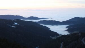 Dieses Bild zeigt eine Webcam-Aufnahme vom Achertal, aufgenommen am Mittwoch, den 21.01.2026 um 17:20 Uhr. Die Temperatur betrug 3.9°C.