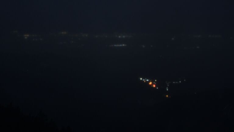 Dieses Bild zeigt eine Webcam-Aufnahme vom Achertal, aufgenommen am Samstag, den 04.04.2026 um 04:00 Uhr. Die Temperatur betrug 3.1°C.