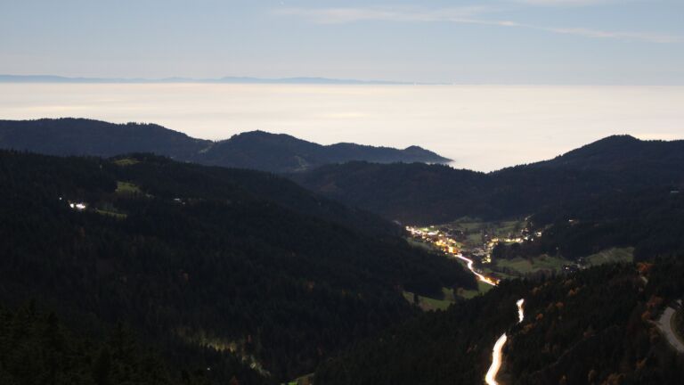 Dieses Bild zeigt eine Webcam-Aufnahme vom Achertal, aufgenommen am Freitag, den 07.11.2025 um 06:00 Uhr. Die Temperatur betrug 8.8°C.