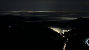 Dieses Bild zeigt eine Webcam-Aufnahme vom Achertal, aufgenommen am Dienstag, den 20.01.2026 um 20:30 Uhr. Die Temperatur betrug 5.9°C.