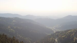 Dieses Bild zeigt eine Webcam-Aufnahme vom Achertal, aufgenommen am Mittwoch, den 22.04.2026 um 19:20 Uhr. Die Temperatur betrug 8.6°C.