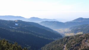 Dieses Bild zeigt eine Webcam-Aufnahme vom Achertal, aufgenommen am Donnerstag, den 05.02.2026 um 15:30 Uhr. Die Temperatur betrug 7.1°C.