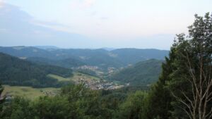 Dieses Bild zeigt eine Webcam-Aufnahme vom Achertal, aufgenommen am Sonntag, den 26.07.2026 um 06:30 Uhr. Die Temperatur betrug 18°C.