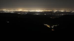 Dieses Bild zeigt eine Webcam-Aufnahme vom Achertal, aufgenommen am Donnerstag, den 18.09.2025 um 05:20 Uhr. Die Temperatur betrug 13.2°C.
