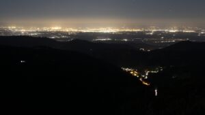 Dieses Bild zeigt eine Webcam-Aufnahme vom Achertal, aufgenommen am Dienstag, den 07.04.2026 um 05:20 Uhr. Die Temperatur betrug 6.4°C.