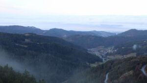 Dieses Bild zeigt eine Webcam-Aufnahme vom Achertal, aufgenommen am Donnerstag, den 11.12.2025 um 09:10 Uhr. Die Temperatur betrug 5.3°C.