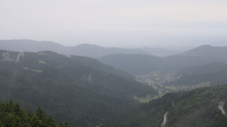 Dieses Bild zeigt eine Webcam-Aufnahme vom Achertal, aufgenommen am Mittwoch, den 04.06.2025 um 10:40 Uhr. Die Temperatur betrug 11.7°C.