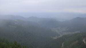 Dieses Bild zeigt eine Webcam-Aufnahme vom Achertal, aufgenommen am Mittwoch, den 16.07.2025 um 12:10 Uhr. Die Temperatur betrug 11.3°C.
