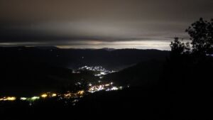 Dieses Bild zeigt eine Webcam-Aufnahme vom Achertal, aufgenommen am Montag, den 14.09.2026 um 05:30 Uhr. Die Temperatur betrug 13.3°C.