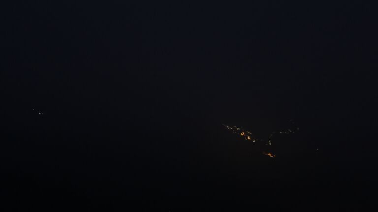 Dieses Bild zeigt eine Webcam-Aufnahme vom Achertal, aufgenommen am Freitag, den 26.09.2025 um 06:10 Uhr. Die Temperatur betrug 4.9°C.