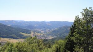 Dieses Bild zeigt eine Webcam-Aufnahme vom Achertal, aufgenommen am Mittwoch, den 12.08.2026 um 15:10 Uhr. Die Temperatur betrug 34.3°C.