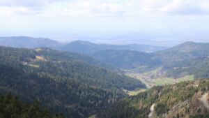 Dieses Bild zeigt eine Webcam-Aufnahme vom Achertal, aufgenommen am Donnerstag, den 12.03.2026 um 13:10 Uhr. Die Temperatur betrug 5.8°C.