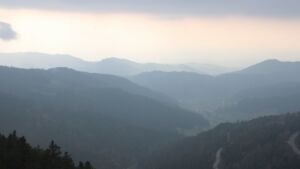 Dieses Bild zeigt eine Webcam-Aufnahme vom Achertal, aufgenommen am Dienstag, den 14.04.2026 um 18:30 Uhr. Die Temperatur betrug 4.6°C.